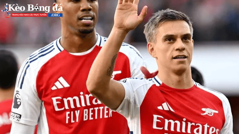 Arsenal không đáng ngại trong cuộc đua ngôi Vương